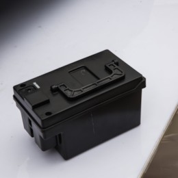 Extra Batteripaket till Mercedes G63 6x6 12V - 14Ah