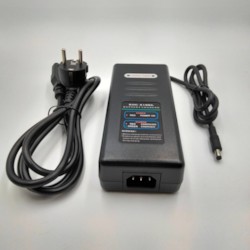 Laddare till Lithiumbatteri 36V - 2A med 5mm kontakt